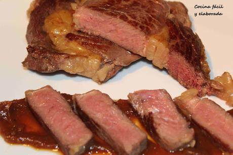 NOVILLO ARGENTINO A BAJA TEMPERATURA CON SALSA DE CASTAÑAS NOVILLO ARGENTINO A BAJA TEMPERATURA CON SALSA DE CASTAÑAS