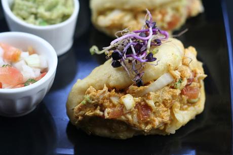 Gua Bao con Pollo Pibil y su Guarnición