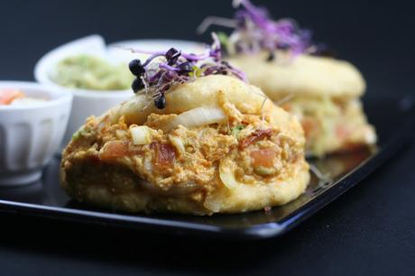 Gua Bao con Pollo Pibil y su Guarnición