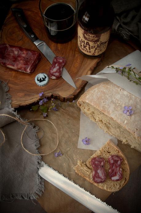 Pan de cerveza negra sin amasado, apostando por lo artesano Pan de cerveza negra sin amasado, apostando por lo artesano