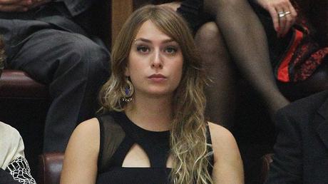 Hija menor de Michelle Bachelet asume cargo en Facultad de Sicología de la UDP