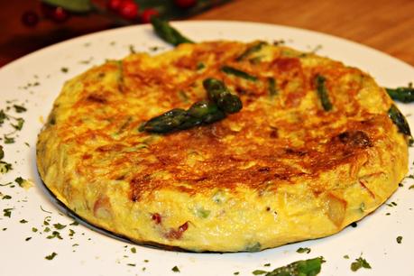 TORTILLA DE ESPÁRRAGOS Y JAMÓN {MUY RICA}