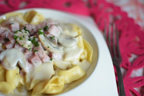 Raviolis con salsa Caruso Raviolis con salsa Caruso