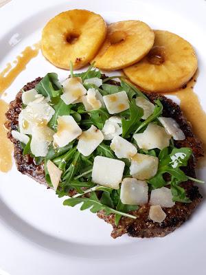 Entrecôte con mostaza Maille a la Antigua y miel