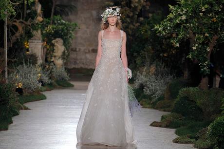 La prestigiosa diseñadora Reem Acra nos transporta a un bosque encantado lleno de bellas princesas con su desfile de la BBFW de 2018