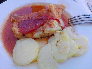 Bacalao a la Vizcaína con patatas al horno