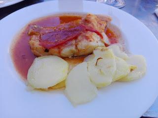 Bacalao a la Vizcaína con patatas al horno