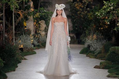 La prestigiosa diseñadora Reem Acra nos transporta a un bosque encantado lleno de bellas princesas con su desfile de la BBFW de 2018