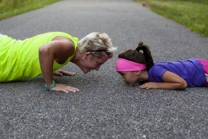 4 beneficios de la actividad física en las personas mayores push-ups-888024__340