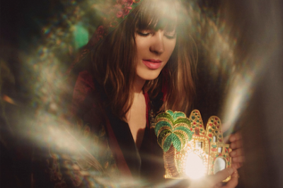 Melody’s Echo Chamber: Estrena el vídeo/single Desert Horse