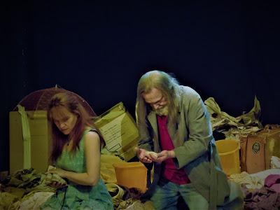 La Balada Del Hombre Pájaro, Nuestros Infiernos Particulares.