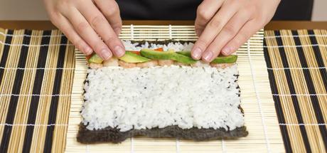 Receta de sushi apanado. (con un toque de cebollín) Resultado de imagen para preparar sushi