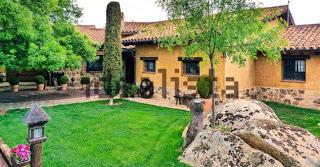 UN POST HÚMEDO UN POST HÚMEDO