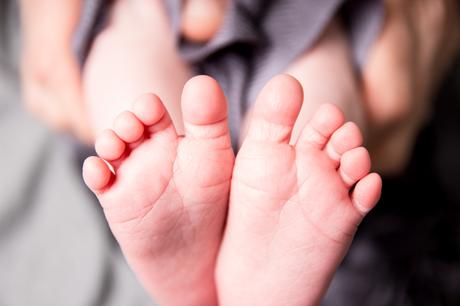 ¿Cómo corregir los pies planos del bebé?