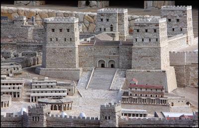 OTTORINO GURGO; “PILATOS”.