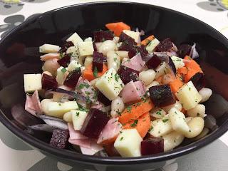 Ensalada de judías blancas con queso
