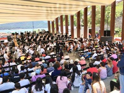 ESTRECHA OSEM LAZOS CON PÚBLICO VALLESANO