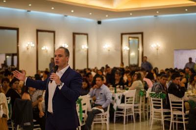 “CARAS VEMOS, CORAZONES NO SABEMOS” Y JESÚS CUANALO DEMUESTRA DESESPERACIÓN CON ACTO ANTICIPADO DE CAMPAÑA