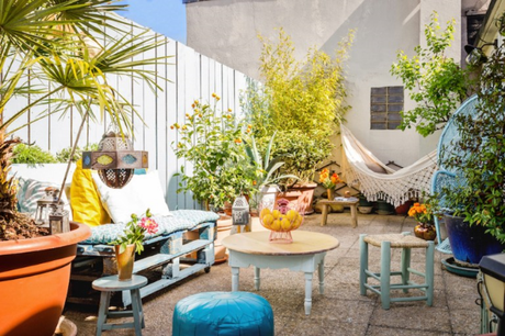 UNA TERRAZA CON AIRE MARROQUÍ EN EL CENTRO DE PARIS