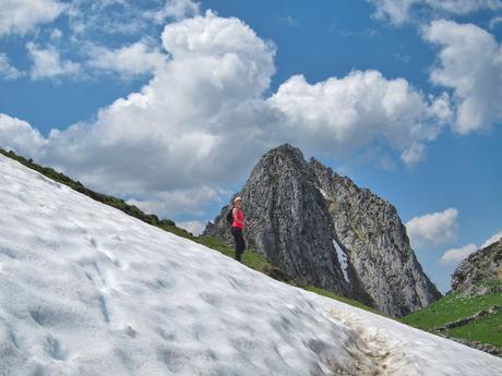 Peña Melera desde Felechosa por Foces del Pino Peña Melera desde Felechosa por Foces del Pino