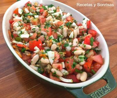 ENSALADA DE JUDIAS BLANCAS HINOJO Y BERBERECHOS