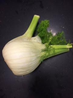 ENSALADA DE JUDIAS BLANCAS HINOJO Y BERBERECHOS