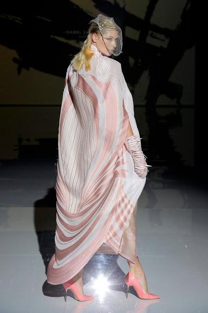 Isabel Zapardiez colección Alta Costura 2019 