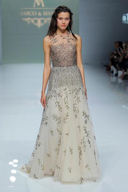 La colección 2019 de vestidos de novia y fiesta de Marco & María nos transporta nostálgicamente al sueño de una noche de verano