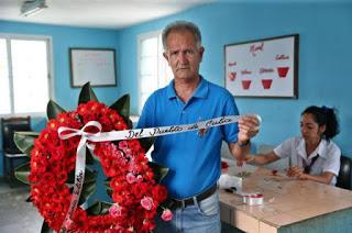 La caligrafía como tributo personal de un cubano a las víctimas del vuelo 972