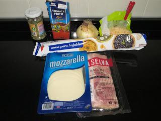 PIZZA EN HOJALDRE DE BACON Y CEBOLLA