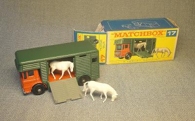 Camión transporte de caballos de Matchbox