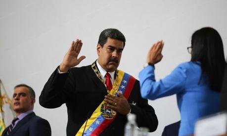 Maduro se juramenta: “Hace falta una gran rectificación, un reaprendizaje profundo”