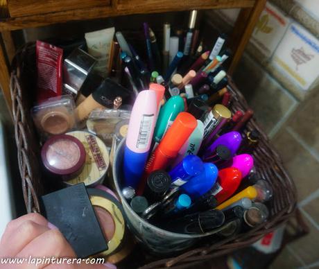 Mi nuevo mueble de cosmética y maquillaje (Vlog) 05 maquillaje de rostro y máscaras