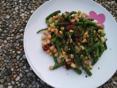 ENSALADA DE LEGUMBRES Y JUDÍAS VERDES