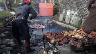 EL ASADO EN LA ESTANCIA LAZO