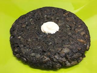 Tortilla de patata y sepia con tinta