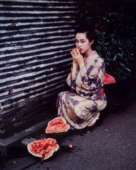 Nobuyoshi Araki acusado de explotación por su musa expone en NYC Nobuyoshi Araki acusado de explotación por su musa expone en NYC