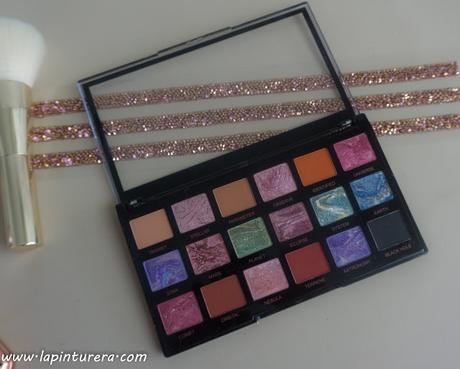 Super haul Make up Revolution: labios, rostro y ojos 08 paleta 01