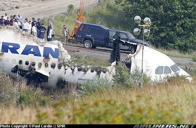 GRANDES ACCIDENTES AEREOS: ENTRE EL MAL TIEMPO Y ERRORES DE PILOTAJE, EL TREPIDANTE Y MILAGROSO ATERRIZAJE DEL VUELO 358 DE AIR FRANCE.
