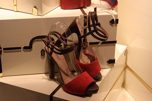 The New Shoes. 2011