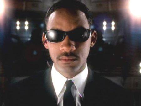 WillSmith_BlackSuitsComin'480