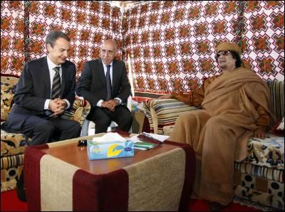 Concentración contra la Guerra en Libia en Palencia