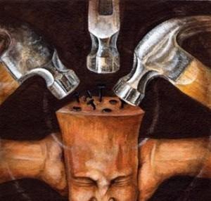 Pueden llegar a ser tan insoportables que la persona necesita estar a oscuras y sin ruidos.