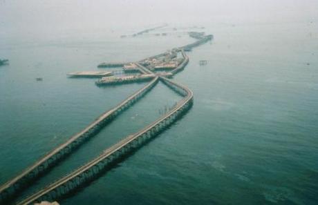 OIL ROCKS: AN INFRASTRUCTURED SOVIET CITY
By Timothy Gale in... OIL ROCKS: AN INFRASTRUCTURED SOVIET CITY
By Timothy Gale in...