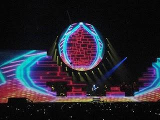 Roger Waters - The Wall - Madrid - 25/03/2011 Roger Waters - The Wall - Madrid - 25/03/2011