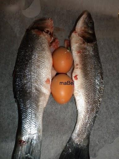 Pescado al horno con 2 huevos
