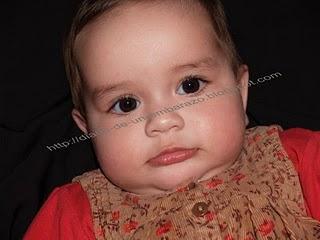 Maria camino a los 8 meses