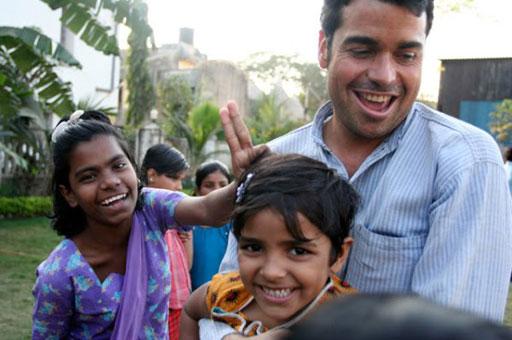 Jaume Sanllorente “Sonrisas de Bombay”