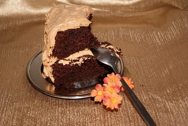 Torta del Diablo rella de un Mouse de Chocolate y Dulce de Leche (Devil's Food Cake)