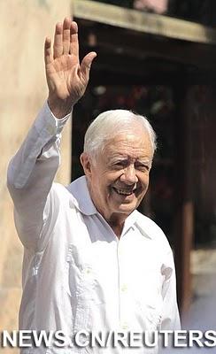 Carter visita a Fidel Castro y pide levantamiento del bloqueo